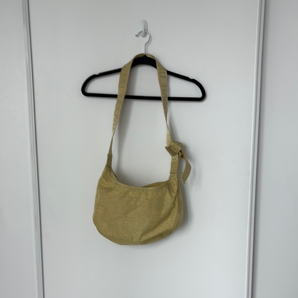 BAGGU Medium Crescent Bag (Butter)